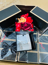 Cargar imagen en el visor de la galería, Caja de regalo creativa Jabón eterno Rosa Flor Oso Regalo del día de San Valentín con collar LU7199
