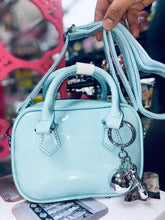 Cargar imagen en el visor de la galería, Bolsa de moda de charol suave MOD 58058
