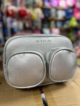 Cargar imagen en el visor de la galería, Bolsa crosbody para dama MOD 7001
