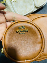Cargar imagen en el visor de la galería, Bolsa juvenil vinipiel COA
