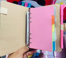 Cargar imagen en el visor de la galería, Organizador de ahorro de dinero A6, carpeta de presupuesto de cuero PU, cuaderno
