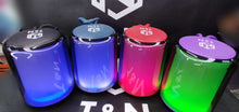 Cargar imagen en el visor de la galería, Altavoz portátil inalámbrico con Bluetooth V5.3, dispositivo con luces RGB, sonido Hi-Fi, MOD TN-385
