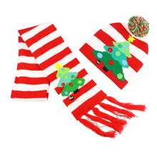 Cargar imagen en el visor de la galería, Gorro navideño con bufanda de punto con luz LED para niños y adultos, gorro cálido iluminado, decoración de Año Nuevo varios diseños
