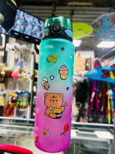 Cargar imagen en el visor de la galería, Vaso motivaciónal 1 lt stickers y 3d Capybara y varios MOD ML1000
