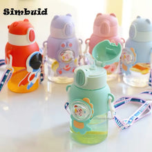 Cargar imagen en el visor de la galería, Botella de agua de dibujos animados Kawaii para niños, taza de plástico a prueba de caídas con pajita, hervidor escolar para niños y niñas MOD 327-13

