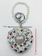 Cargar imagen en el visor de la galería, Espejo plegable accesorio para bolsa de forma de corazón

