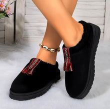 Cargar imagen en el visor de la galería, Botas de nieve tobilleras de estilo étnico para mujer, zapatos planos cálidos de felpa corta con borlas a la moda, zapatos de plataforma del 3 a 6
