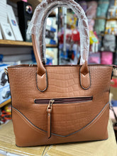 Cargar imagen en el visor de la galería, Bolsa de dama grande MOD HE-Y-50
