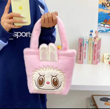 Cargar imagen en el visor de la galería, Bolsa de moda peluche LABUBU MOD 3806
