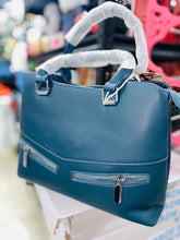 Cargar imagen en el visor de la galería, Bolsa de dama excelente calidad MOD 3108
