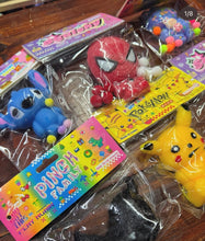 Cargar imagen en el visor de la galería, Squeeze Stich
