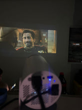 Cargar imagen en el visor de la galería, Proyector HY300 Android 4K 1280*720P Dual Wifi 300ANSI Video cine portátil al aire libre proyector de juegos HD  entrada HDMI altavoz y conexión auxiliar para sonido MOD FM-000109

