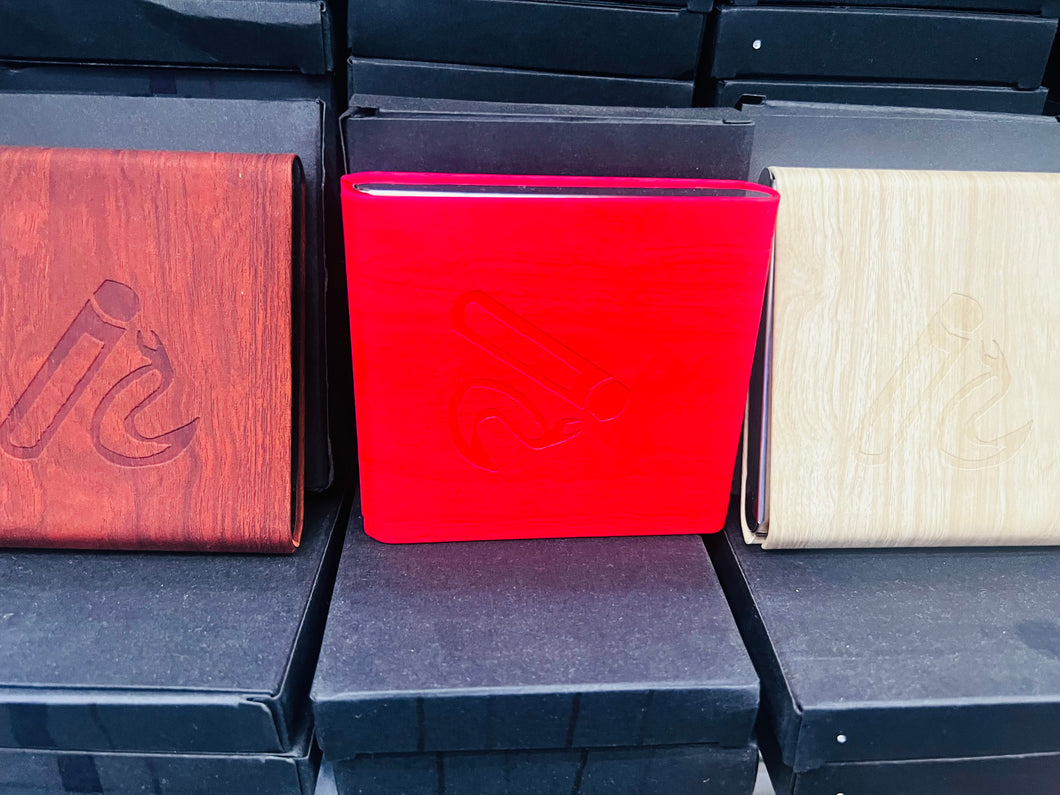Cigarrera de Caja de cuero PU metal negro plateado plateado plateado amarillo rosa cigarrillo acero inoxidable para 10 cigarrillos con banda de goma, una caja de cigarrillo elegante