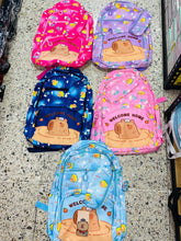 Cargar imagen en el visor de la galería, Mochila capybara MHB-16
