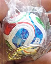 Cargar imagen en el visor de la galería, Balon llavero mundial RIJIDO
