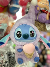 Cargar imagen en el visor de la galería, Llavero stich piña MINISO
