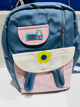 Cargar imagen en el visor de la galería, Mochila escolar juvenil de nailon MOD 2023-34
