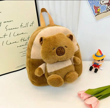 Cargar imagen en el visor de la galería, Mochila de peluche Capybara MOD MC-K109
