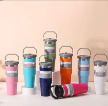 Cargar imagen en el visor de la galería, Termo vacumm 890 ml con agarradera
