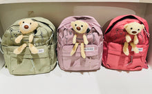 Cargar imagen en el visor de la galería, Mochila para kinder de niños MOD 2022-31 medidas 30x22x10
