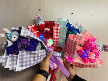 Cargar imagen en el visor de la galería, Ramo de conejo con luz con caja de regalo
