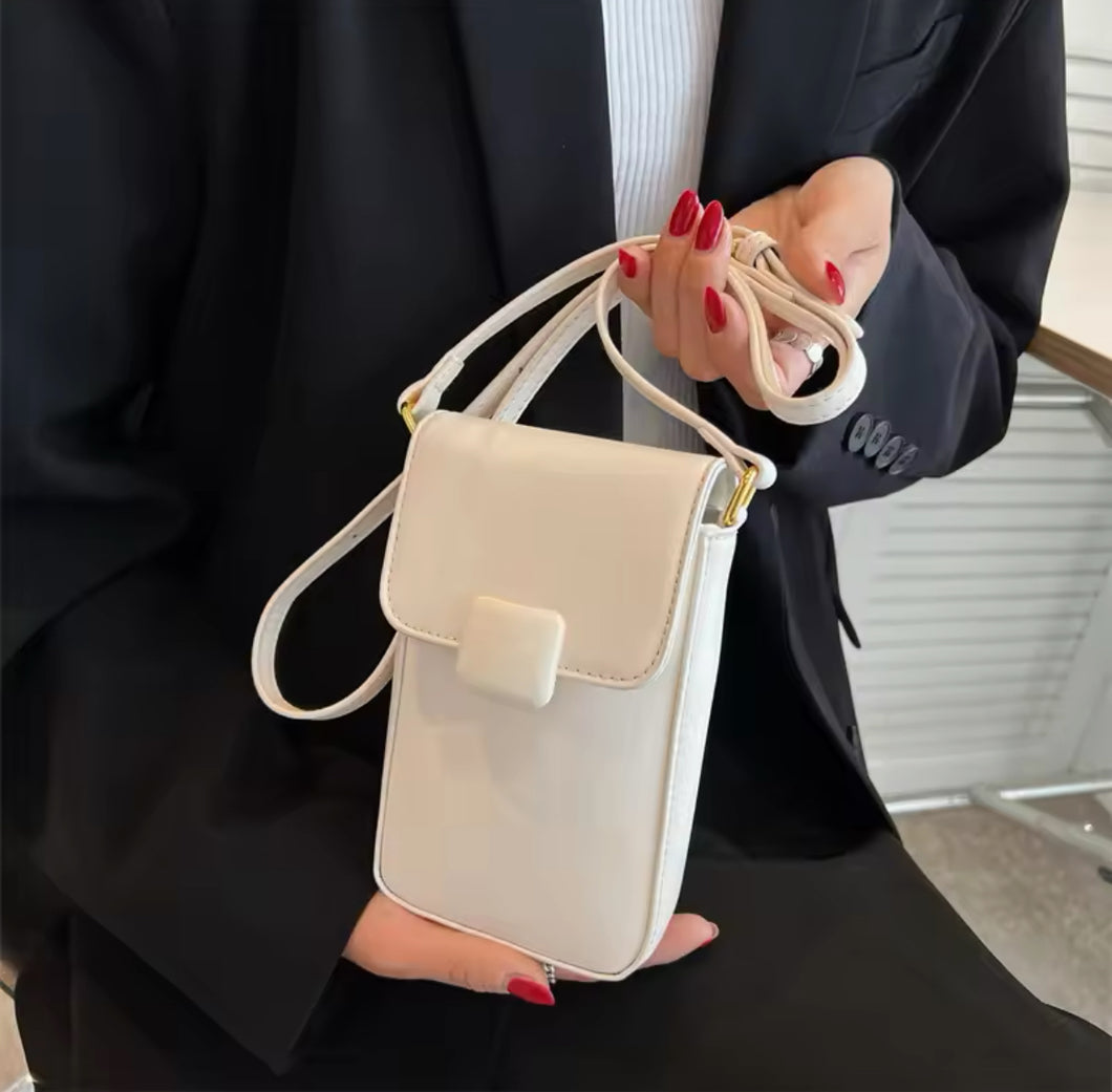 Bolso porta Celular con bandolera Para colgarce  HEHE MOD
