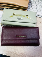 Cargar imagen en el visor de la galería, Cartera de alta calidad porta credencial muñequera MOD PL986
