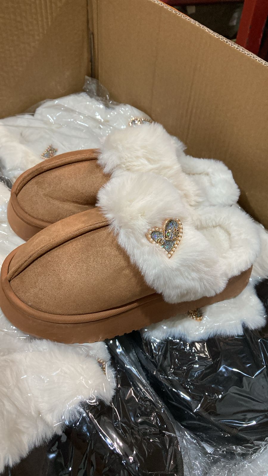 Pantunfla tipo UGGS del 3 a 6