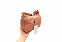 Cargar imagen en el visor de la galería, Bolsa de Moda PREMIUN chica 24x20 cm MOD 1739

