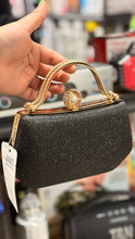 Cargar imagen en el visor de la galería, Bolsa de noche MOD 8988
