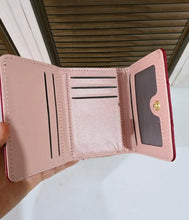 Cargar imagen en el visor de la galería, Cartera de dama chica
