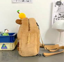 Cargar imagen en el visor de la galería, Mochila de peluche Capybara MOD MC-k111
