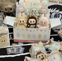 Cargar imagen en el visor de la galería, Labubu llavero excelente calidad Macarrón y Have a st con bolsa y cajita individual MOD PREMIUM
