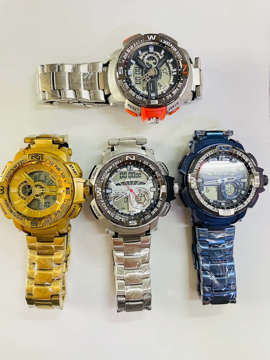 Reloj caballero WR3OM Metalico