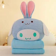 Cargar imagen en el visor de la galería, Almohada con frazada kawai
