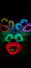 Cargar imagen en el visor de la galería, Máscara de purga LED 3D para Halloween
