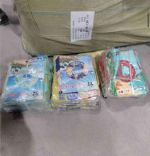 Cargar imagen en el visor de la galería, Flotador de piscina de dibujos animados para niños y adultos
