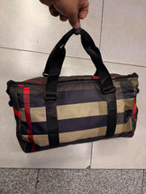 Cargar imagen en el visor de la galería, Maleta de viaje MOD G1-32
