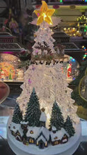 Cargar y reproducir el video en el visor de la galería, Villa navideña con árbol de Navidad y luces y sonido MOD WDL-24080A
