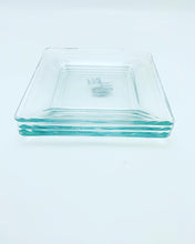 Cargar imagen en el visor de la galería, Plato mediano de cristal set 4 pz 22.5x22.5
