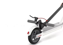 Cargar imagen en el visor de la galería, Patín eléctrico scooter adulto 30km/h llantas florecientes antiponchaduras de aluminio frenos de disco MOD SS2 batería 7.8 - mychinashop.com
