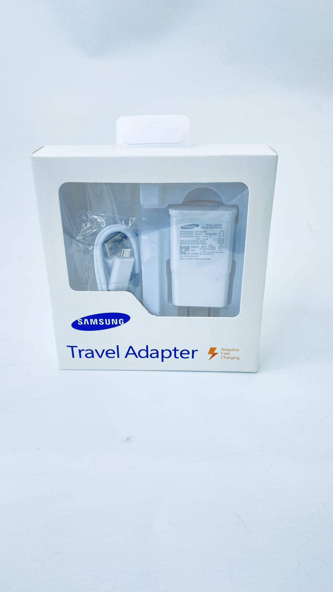 Cargador turbo entrada   v8 TRAVEL ADAPTER - mychinashop.com