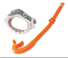 Cargar imagen en el visor de la galería, Snorkel + Mascara Buceo Diseño Tiburon Niño Piscina Intex
