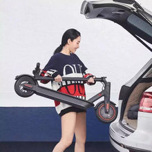 Cargar imagen en el visor de la galería, Patín eléctrico scooter adulto 30km/h llantas florecientes antiponchaduras de aluminio frenos de disco MOD SS2 batería 7.8 - mychinashop.com
