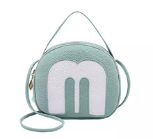 Cargar imagen en el visor de la galería, Bolso cruzado para mujer, bandolera de mano con carcasa, bonita, sencilla, coreana, cuadrada MOD BD17
