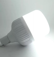 Cargar imagen en el visor de la galería, Foco multi usos consume 15 W alumbra 75W  Mod EM04W15 recargable, para escalada, senderismo, Bombilla de carga, led de ahorro de energía superbrillante, iluminación de emergencia de corte de energía para el hogar - mychinashop.com
