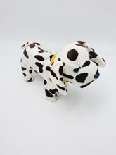 Cargar imagen en el visor de la galería, Perro moteado que camina Mod 1540-4AB café - mychinashop.com
