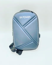 Cargar imagen en el visor de la galería, Pechera caballero entrada usb para power bank cierres  MOD 1810
