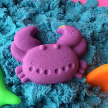 Cargar imagen en el visor de la galería, Set MODEL SAND Arena mágica educativa de colores para niños , moldes y  pala
