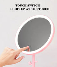 Cargar imagen en el visor de la galería, Espejo LED con pantalla táctil para maquillaje, tocador con 3 modos de luz regulables, recargable, para dormitorio MOD ZE-1303
